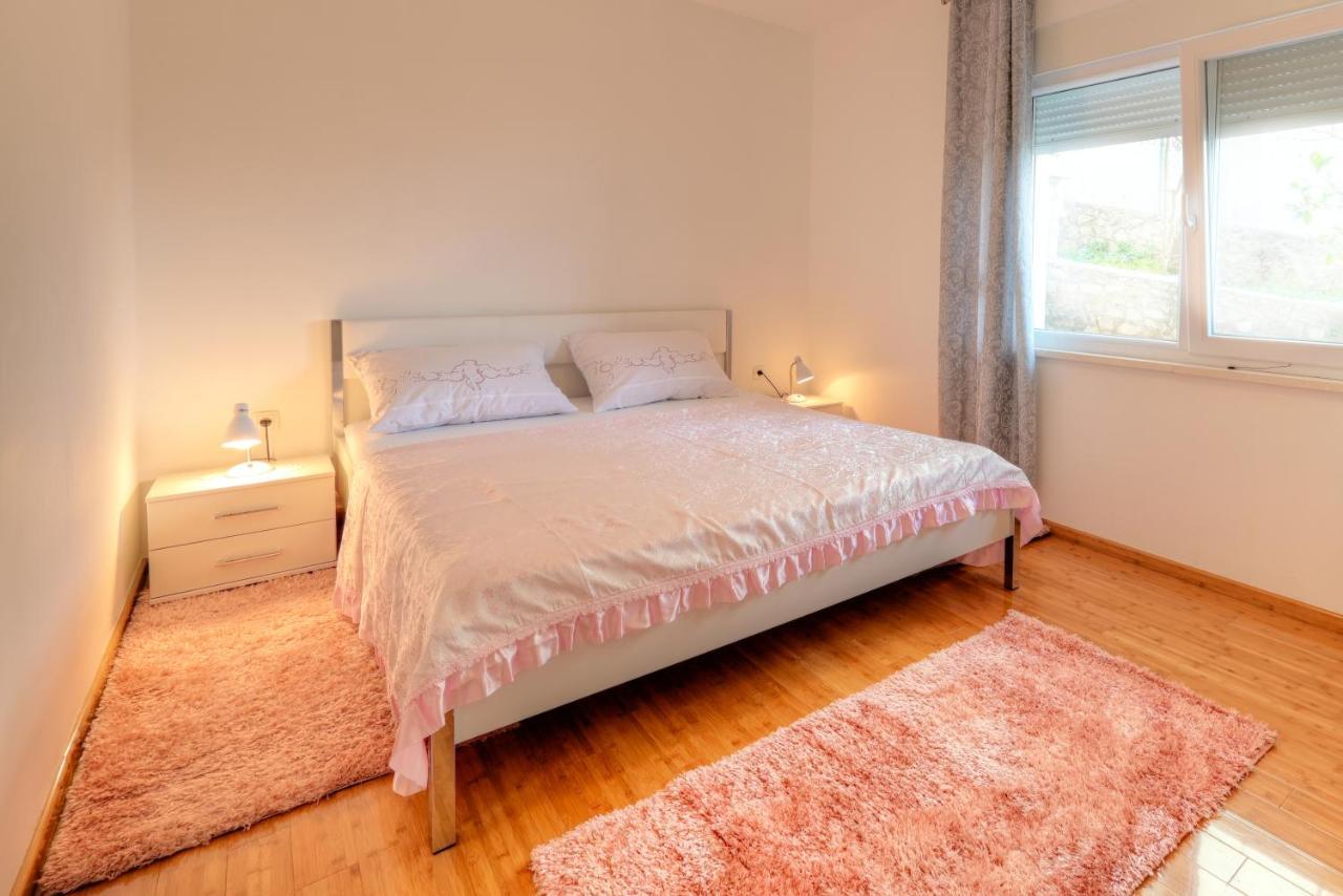 Slavko Apartment *